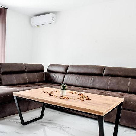 Luxury Villa M&B Tuzla Luaran gambar