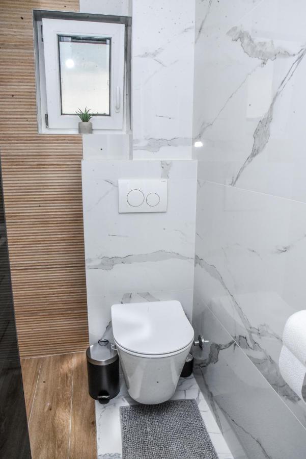 Luxury Villa M&B Tuzla Luaran gambar