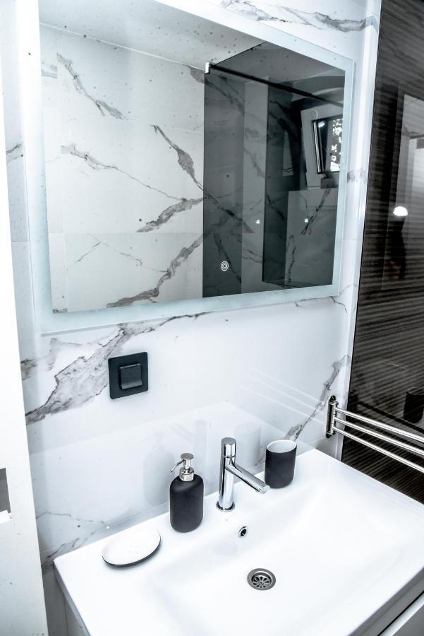 Luxury Villa M&B Tuzla Luaran gambar