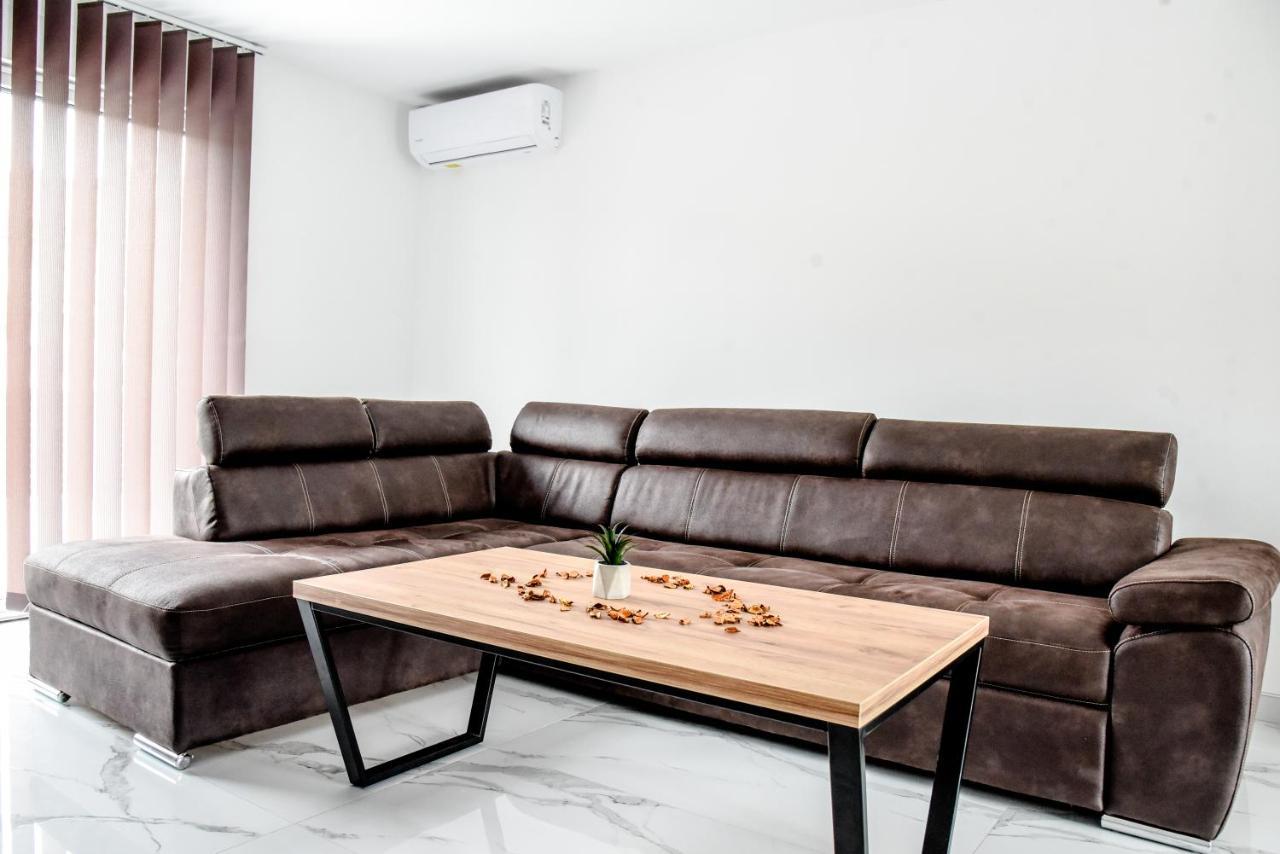 Luxury Villa M&B Tuzla Luaran gambar