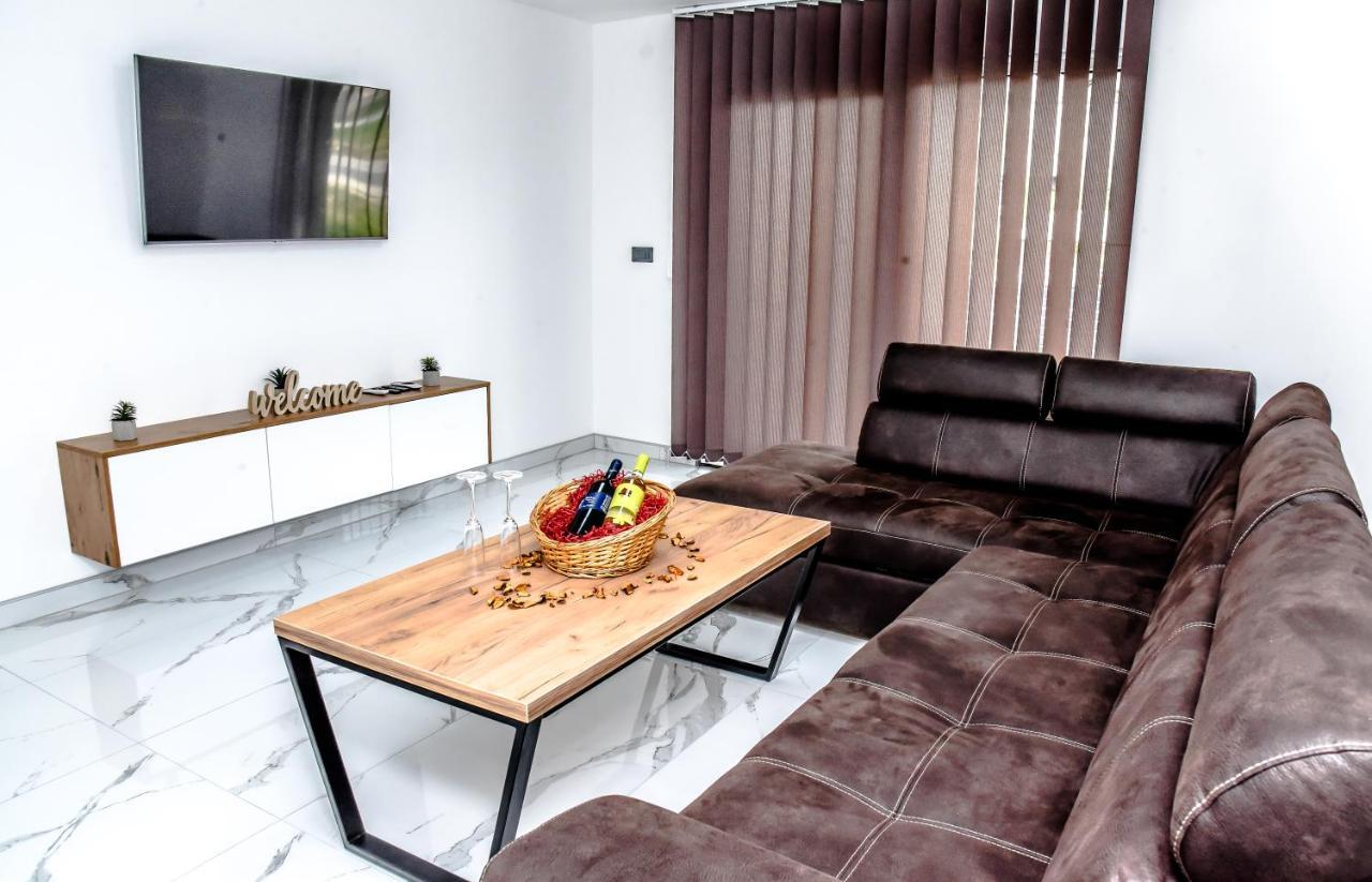 Luxury Villa M&B Tuzla Luaran gambar